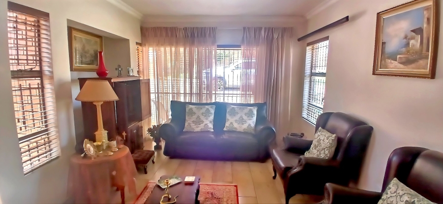 1 Bedroom Property for Sale in Langenhovenpark Free State
